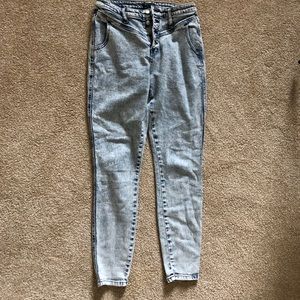acid wash high waisted skinny jean